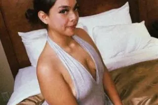 Bubble Butt Latina🥰💦 - Image 1